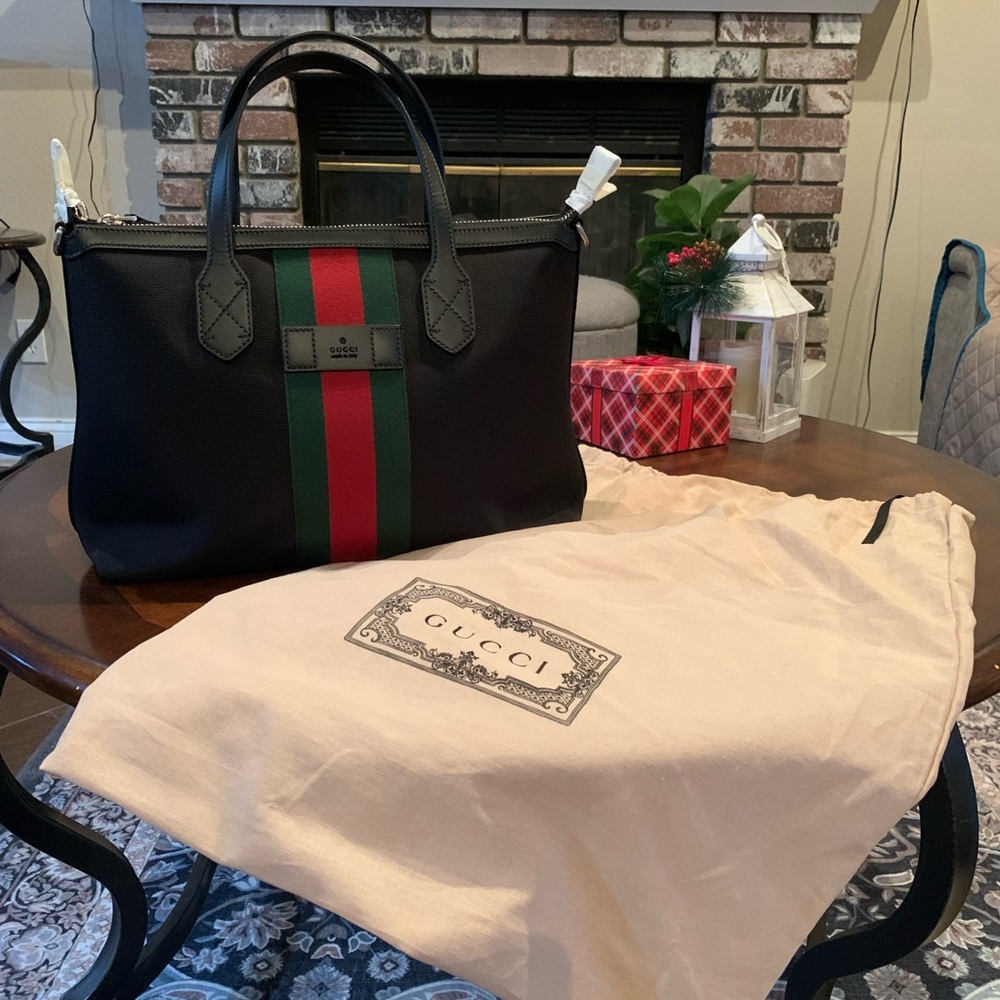 Brand new Gucci Techno Canvas Web Black Tote with detachable Straps